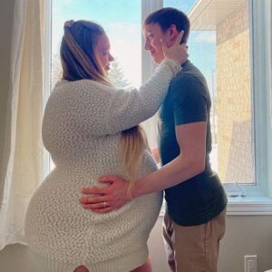 You are not big enough for her!” They all laughed at him for marrying her! Years later, they all wish they hadn’t  look what happened in first comments below